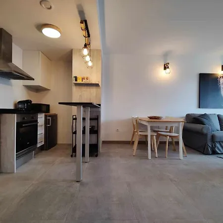 아파트 Cozy Zen By Edeal Homes 데니아